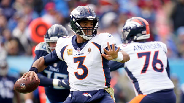 Denver Broncos quarterback Russell Wilson (3) passes the ball in the second quarter at Nissan Stadium Sunday, Nov. 13, 2022, in Nashville, Tenn. Nfl Denver Broncos At Tennessee Titans